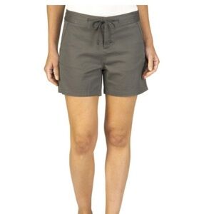 ULTIMATE TERRAIN / Essential Twill Shorts Size 8